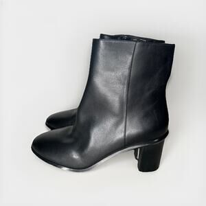 Tory Burch Casual Zip Up Bootie Black Leather Block Heel Ankle Boot Size 6 NWOB